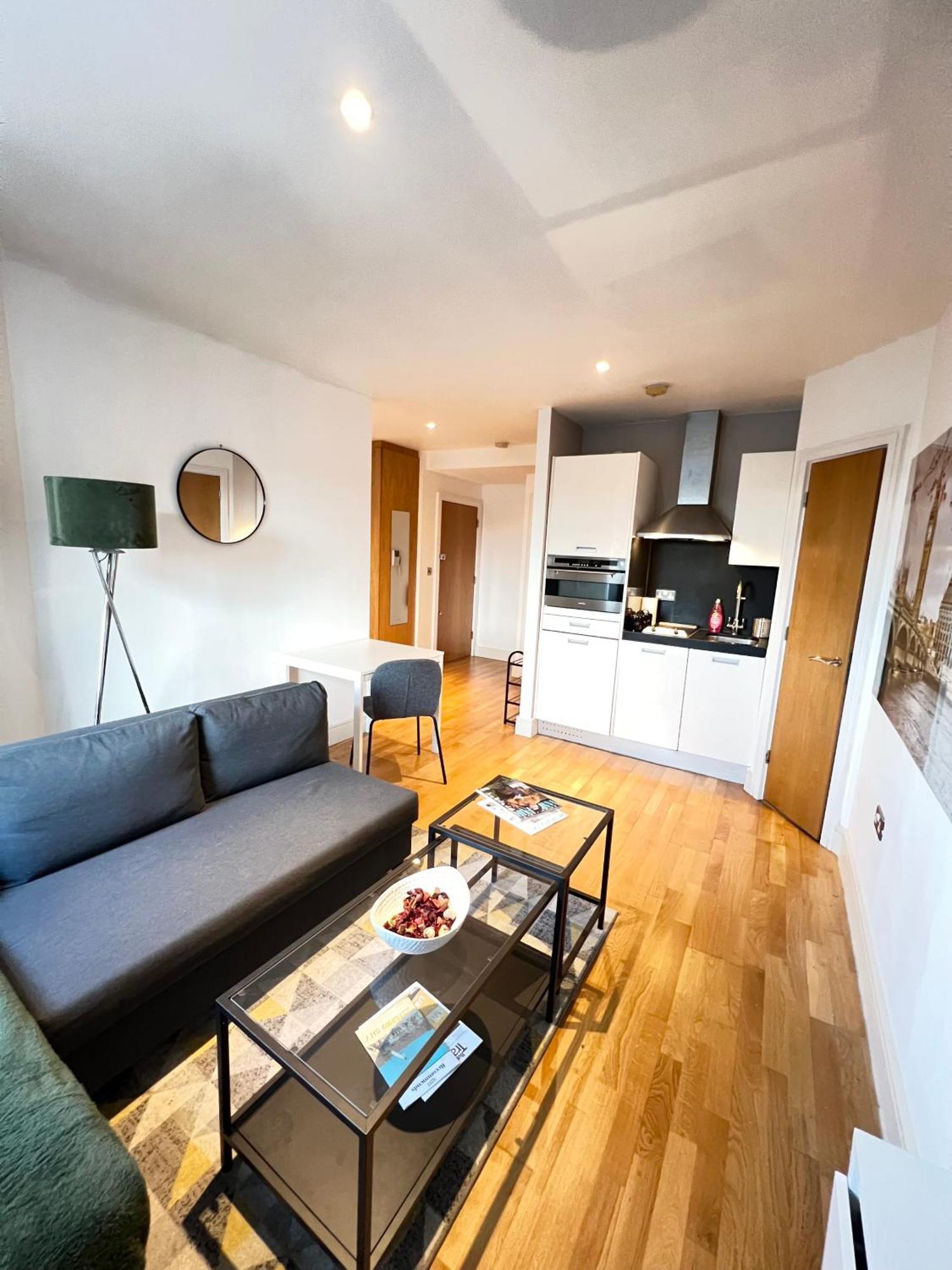 Stylish Flat In Heart Of Clapham * Londra